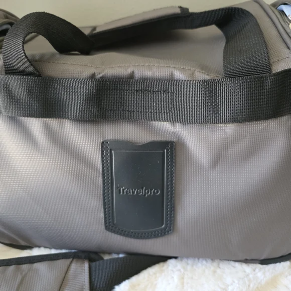 Travelpro Slate Green Carryon Underseat Bah - Picture 9 of 16